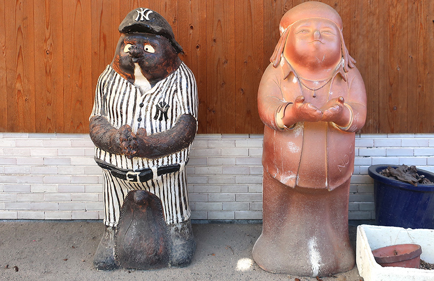 Tanuki art figures on the streets of Shigaraki