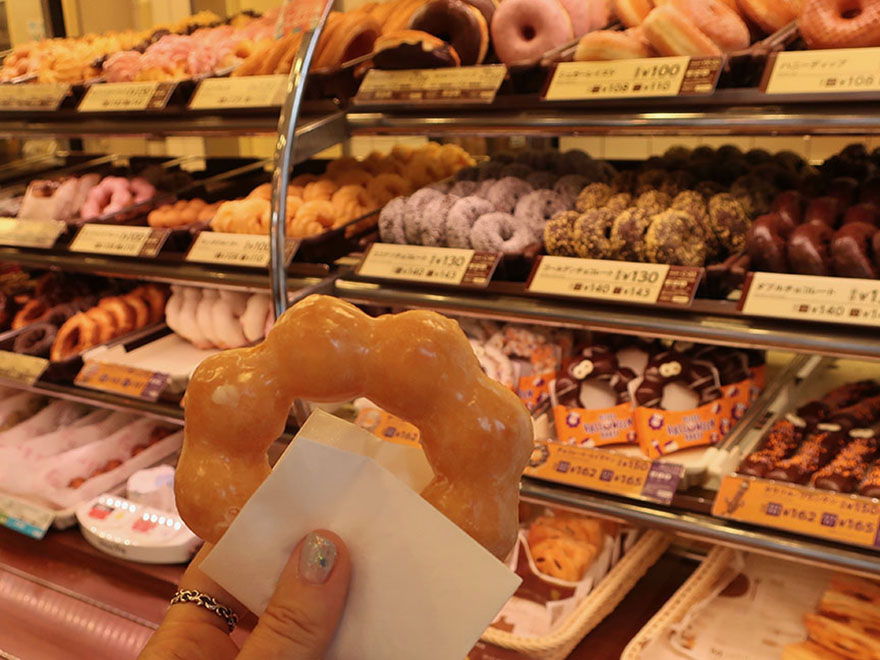 Mister Donut Ponde ringu glazed donut