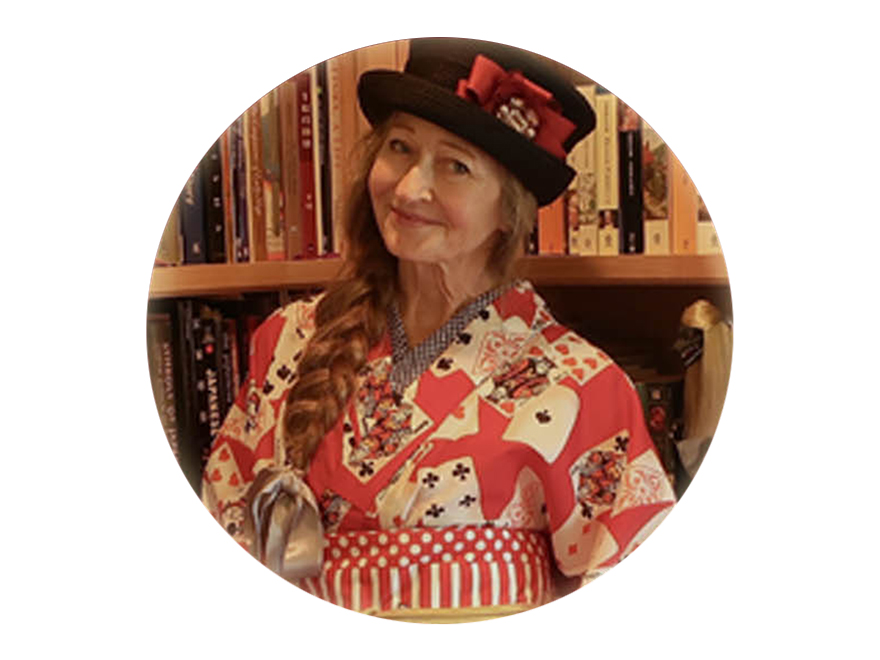 Author Jonelle Patrick in card-themed kimono