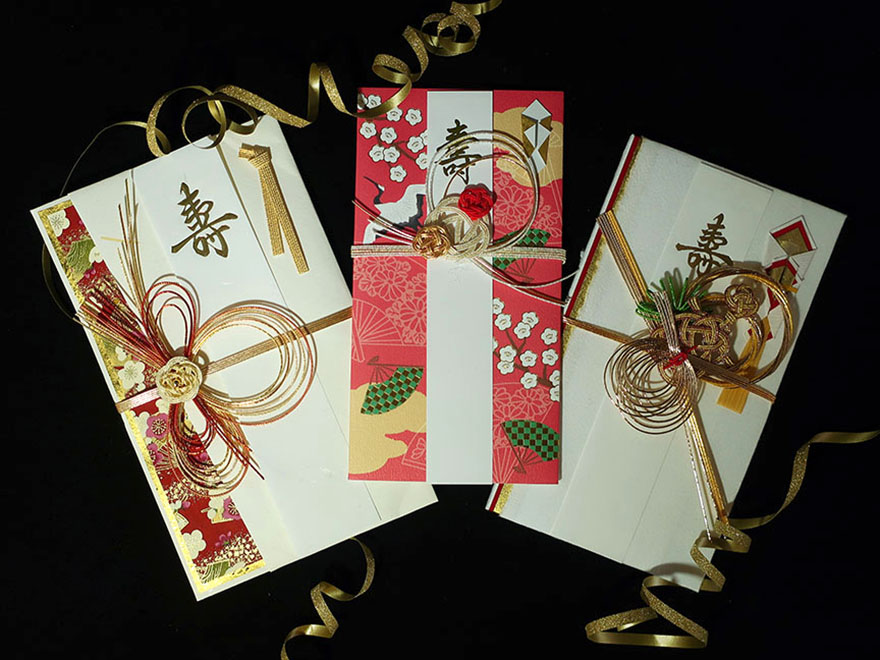 Fancy envelopes for giving money at a Japanese wedding