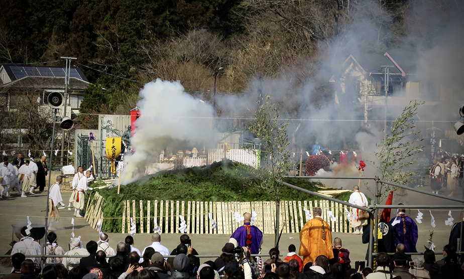 Bonfire at Hiwatari Matsuri at Mt. Takao